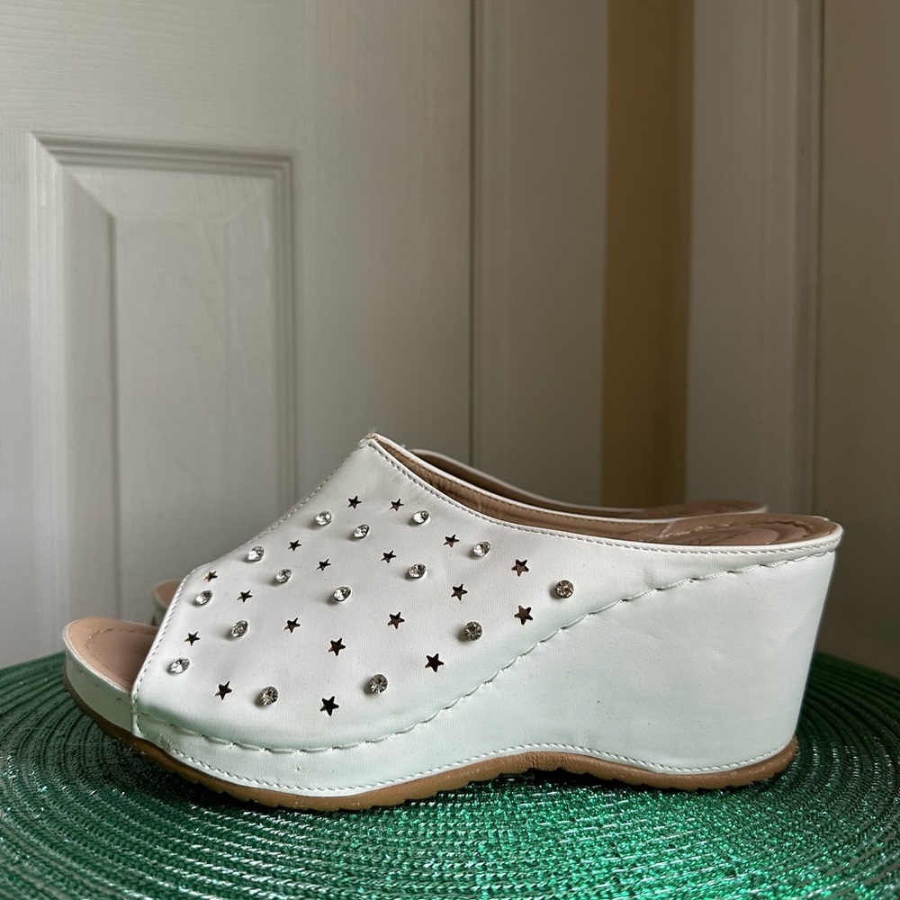 Atalina White Star Rhinestone Platform Wedge - Picture 2 of 12